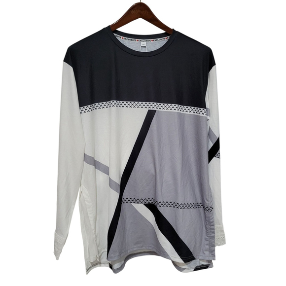 Exclusive Loose Fitting Geometric Top Women's Size 2XL NWT - Picture 1 of 7
